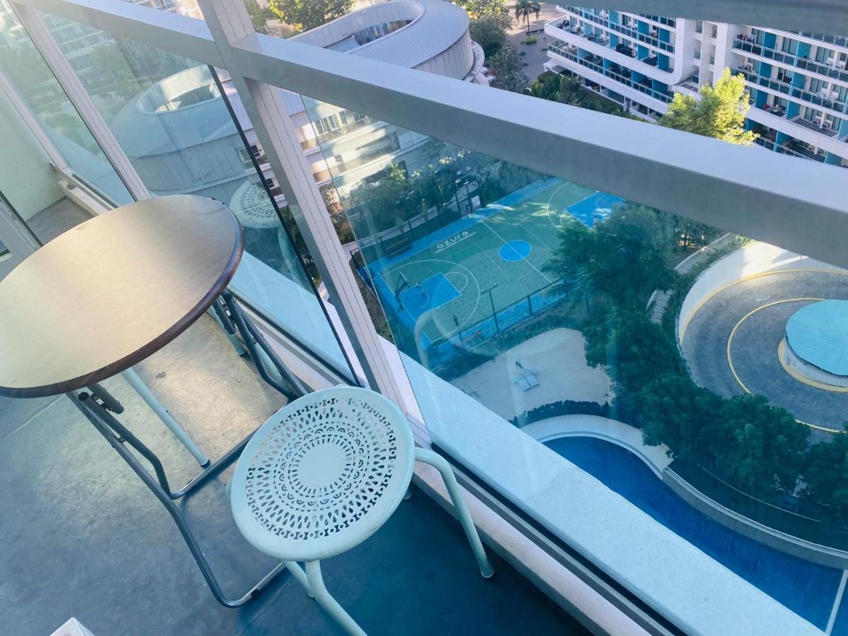 Azure A8 Near Sm Mall/airport +free Wifi